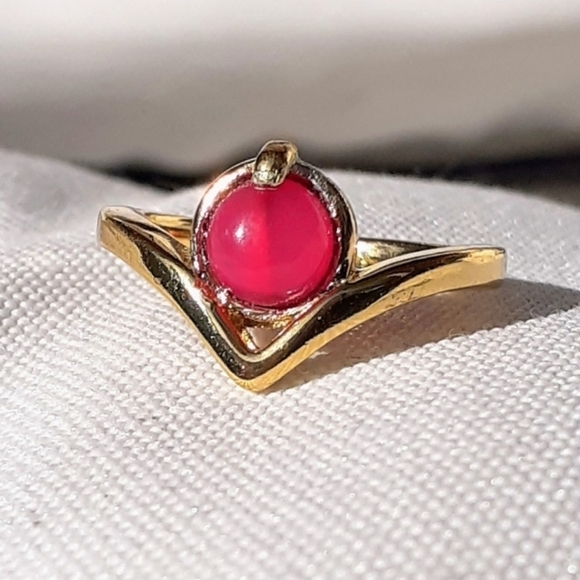 Pink Chalcedony circlet ring - Picture 3 of 7